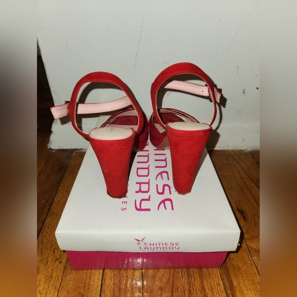 Women's RED Chinese Laundry High heel shoes, size 8.5M - Picture 5 of 9